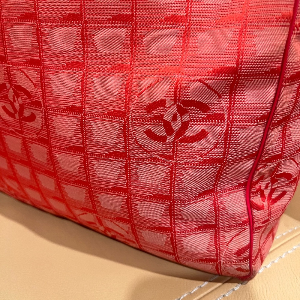 CHANEL Travel Line Tote Bag Nylon Red CC - Picture 3 of 16